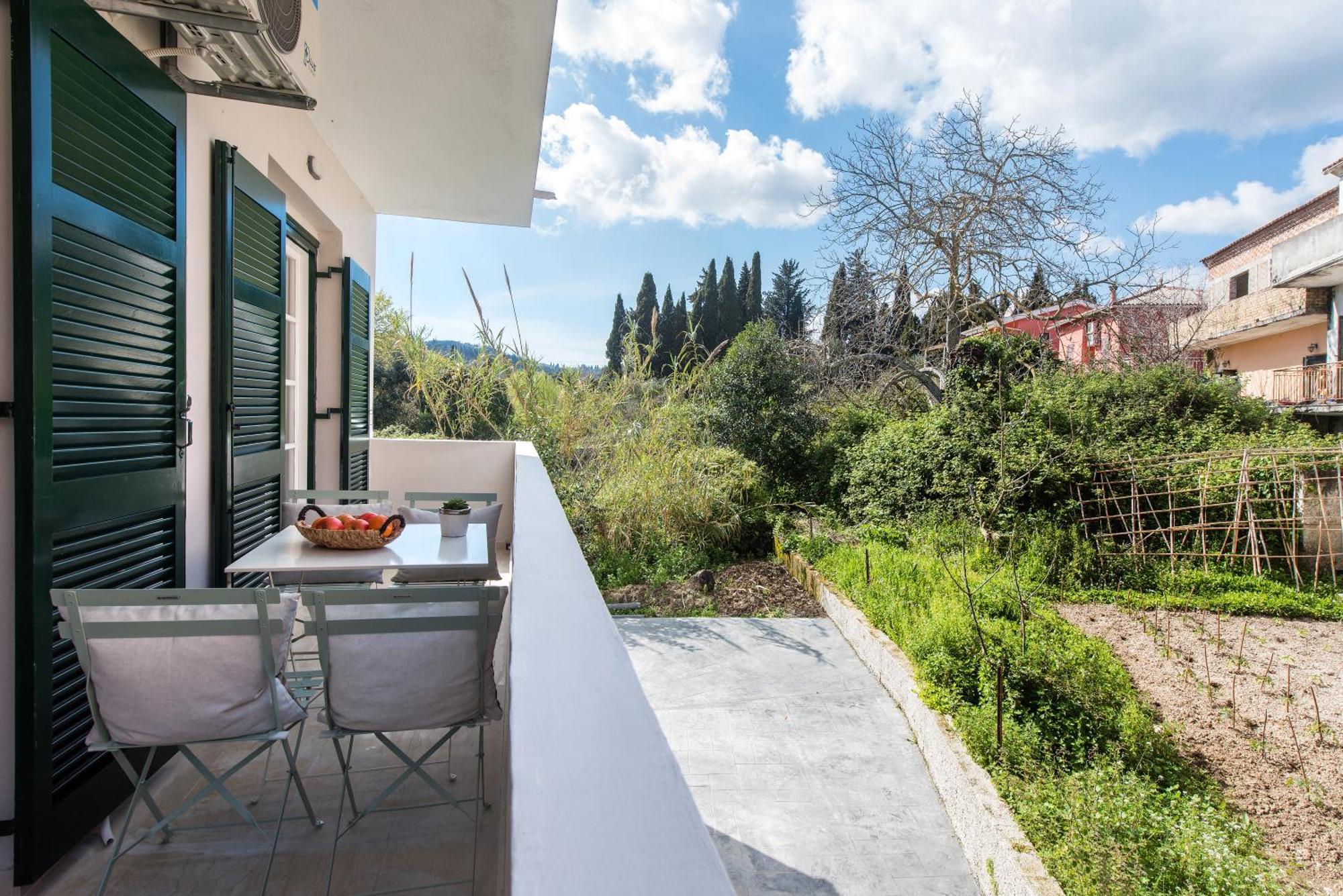 Nisea Apartments Ypsos Exteriér fotografie