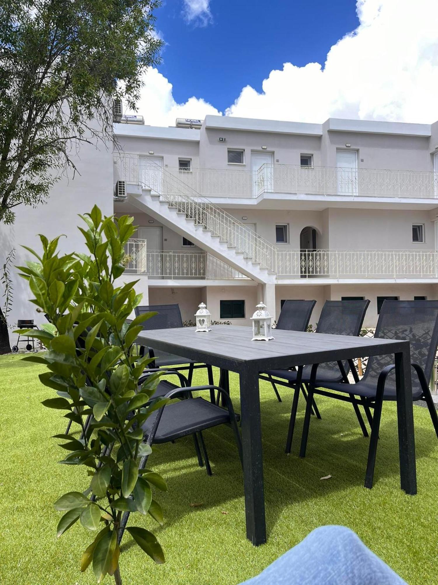 Nisea Apartments Ypsos Exteriér fotografie